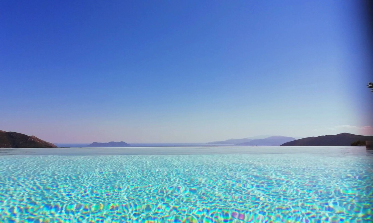 Fternon Villa | Between Men and Gods. Between Men and Gods.