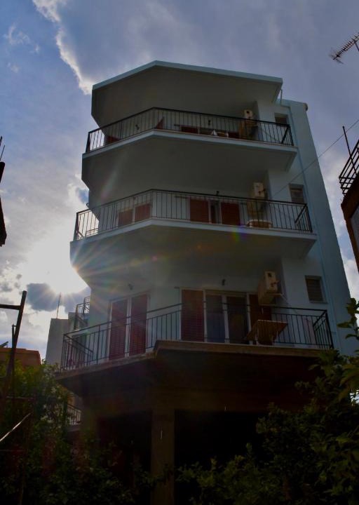 Tolo Apartment | Bob's Apartments