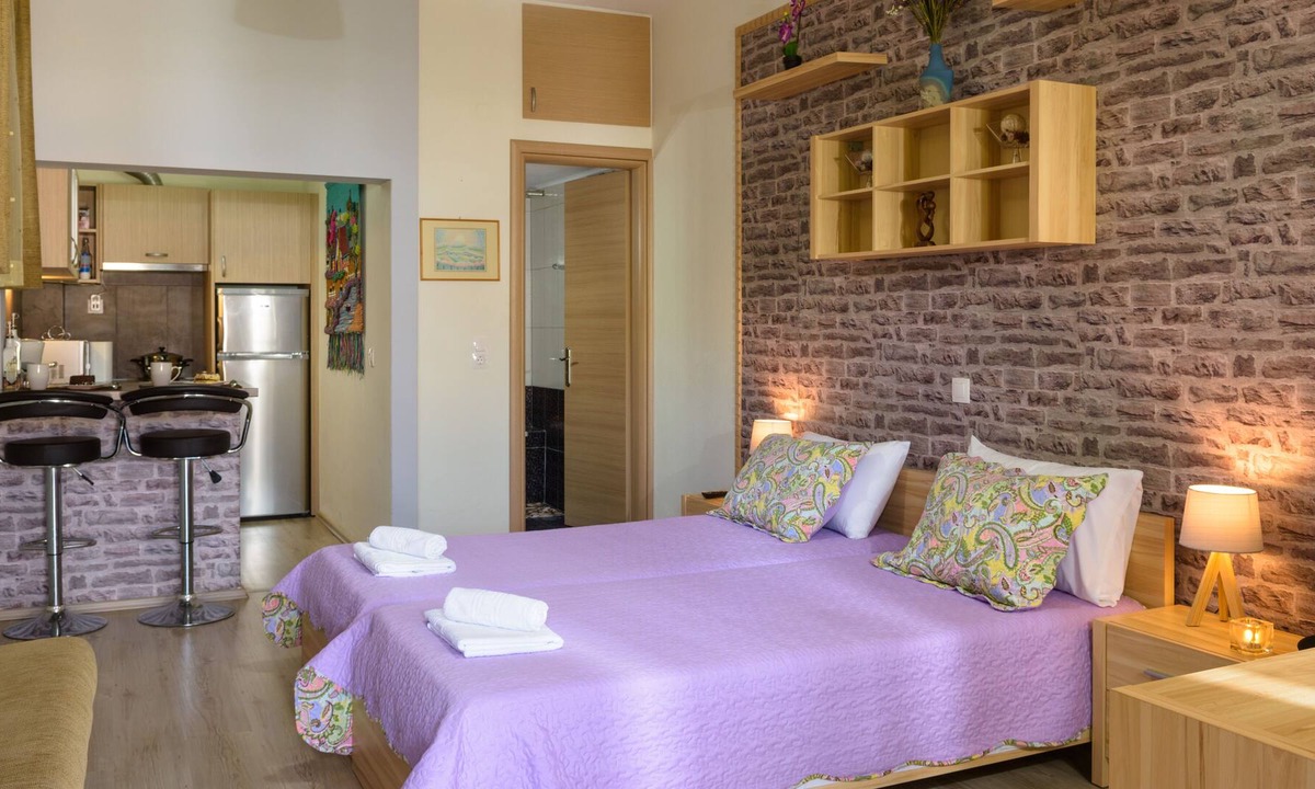Milatos Apartment | BY THE BEACH, ideal for families