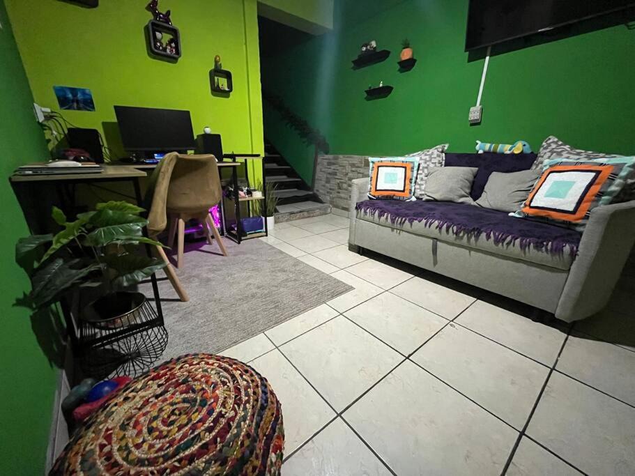 Heredia Apartment | CalCoFer's house, your second home!