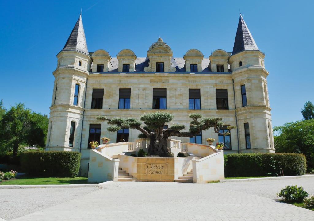 Camiac-et-Saint-Denis Hotel | Château Camiac