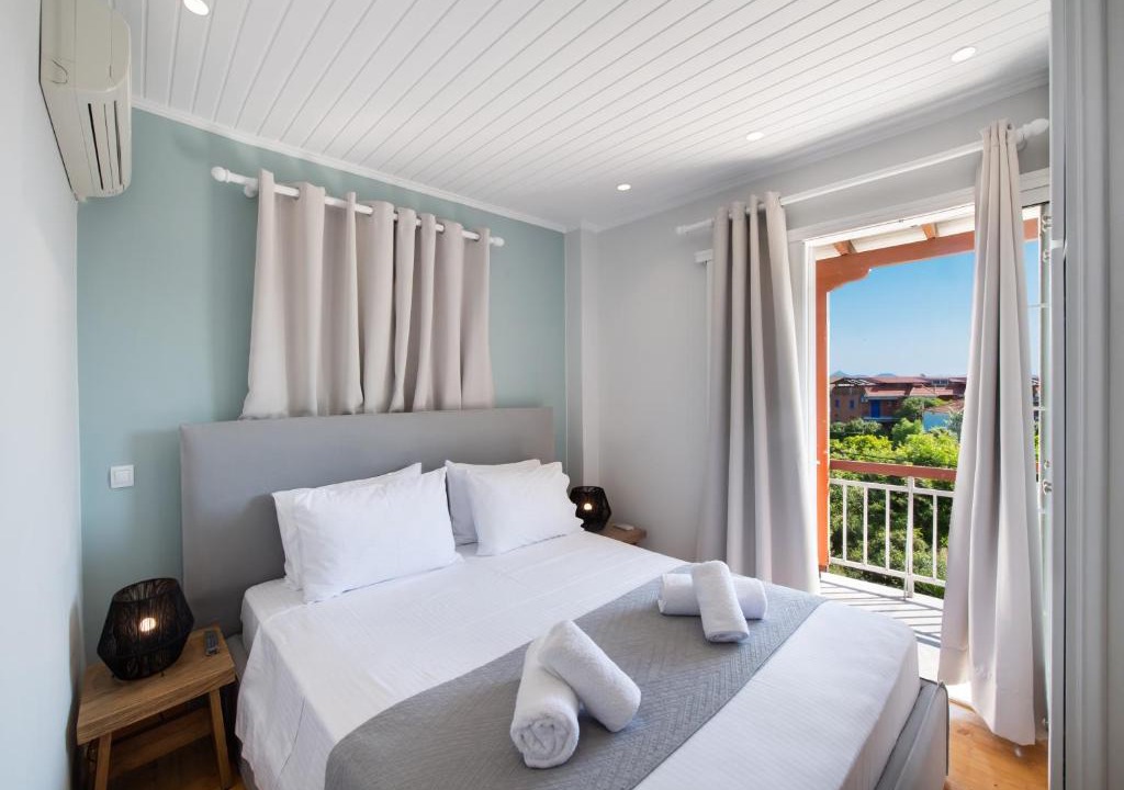 Nidri Apartment | chris apartement