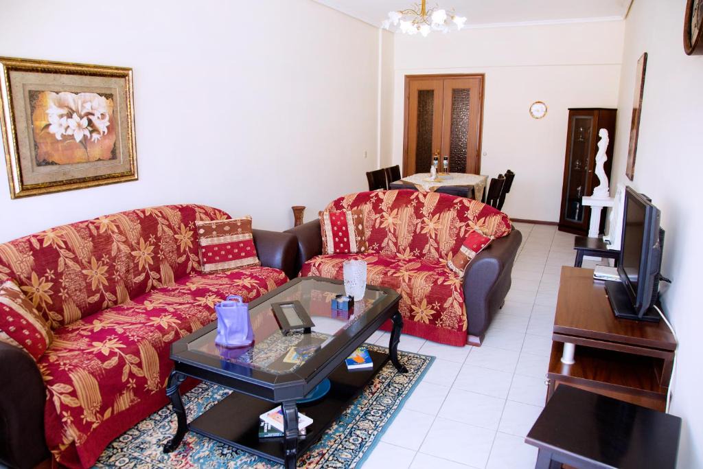 Katerini Apartment | Comfortable House with Warm Hospitality - Katerini
