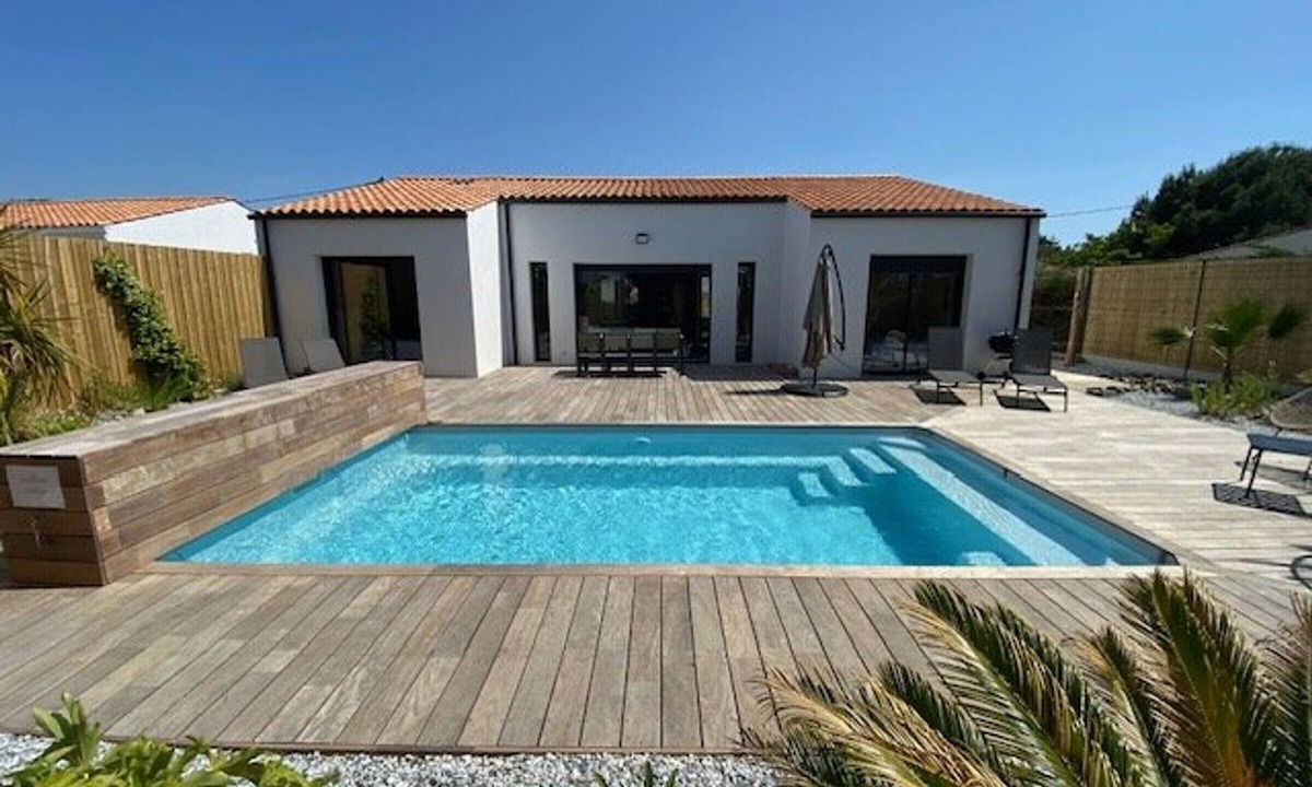 Saint-Denis-d'Oleron House | Contemporary house with private pool in Saint-Denis-d'Oléron