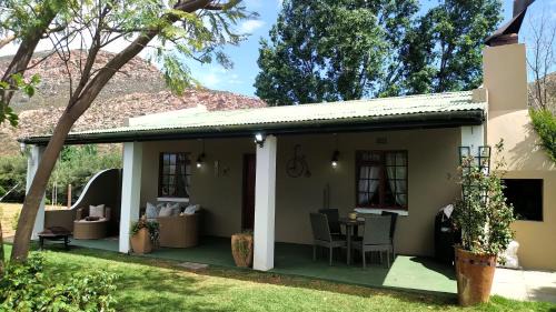 Montagu Apartment | Cottage on Long