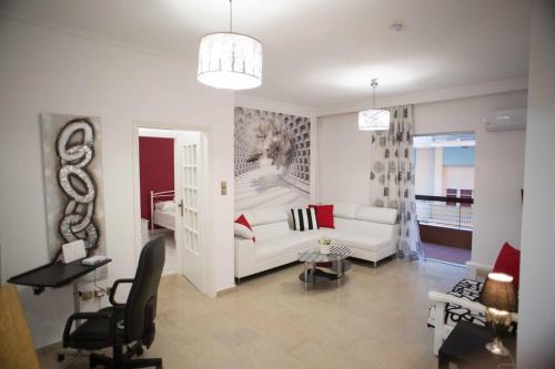 Pasalimani Apartment | Cozy apartment with sea view next to Marina Zeas