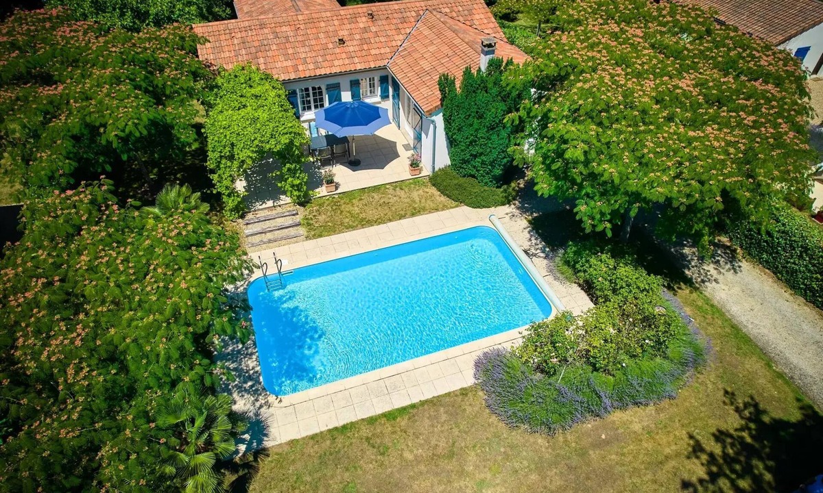 Vasles Villa | Deluxe detached villa, 2 bathrooms, private pool, sleeps 6