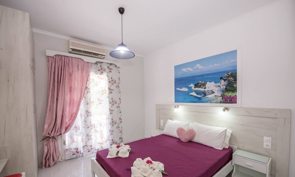 Sidari Apartment | Deluxe twobedroom apartment with pool