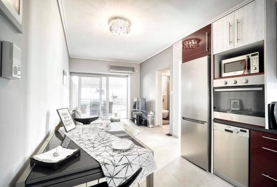 Neos Kosmos Apartment | Elea Athens Apartment