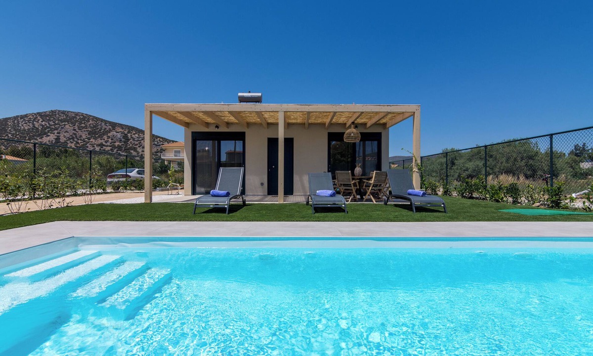 Schinias Villa | Elegant house with Private Pool