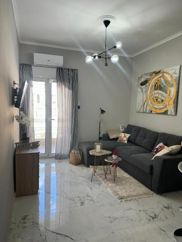 Loutraki Apartment | Eleni’s Mountainview Central Studio by the Sea
