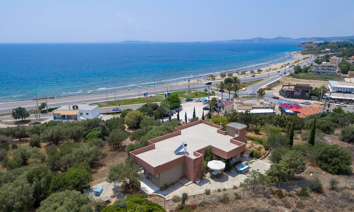 Lagonissi Villa | Fantastic Villa by the sea