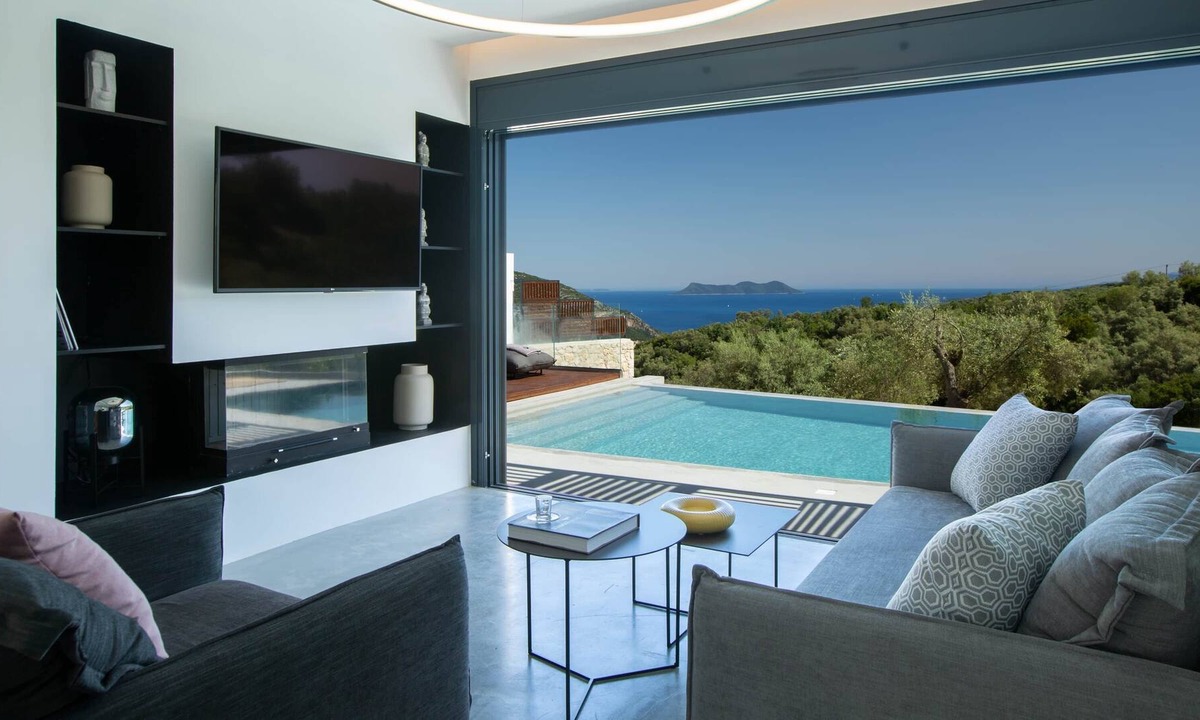 Fternon Villa | Faos Two High-End Villa overlooking Mikros Gialos Bay!