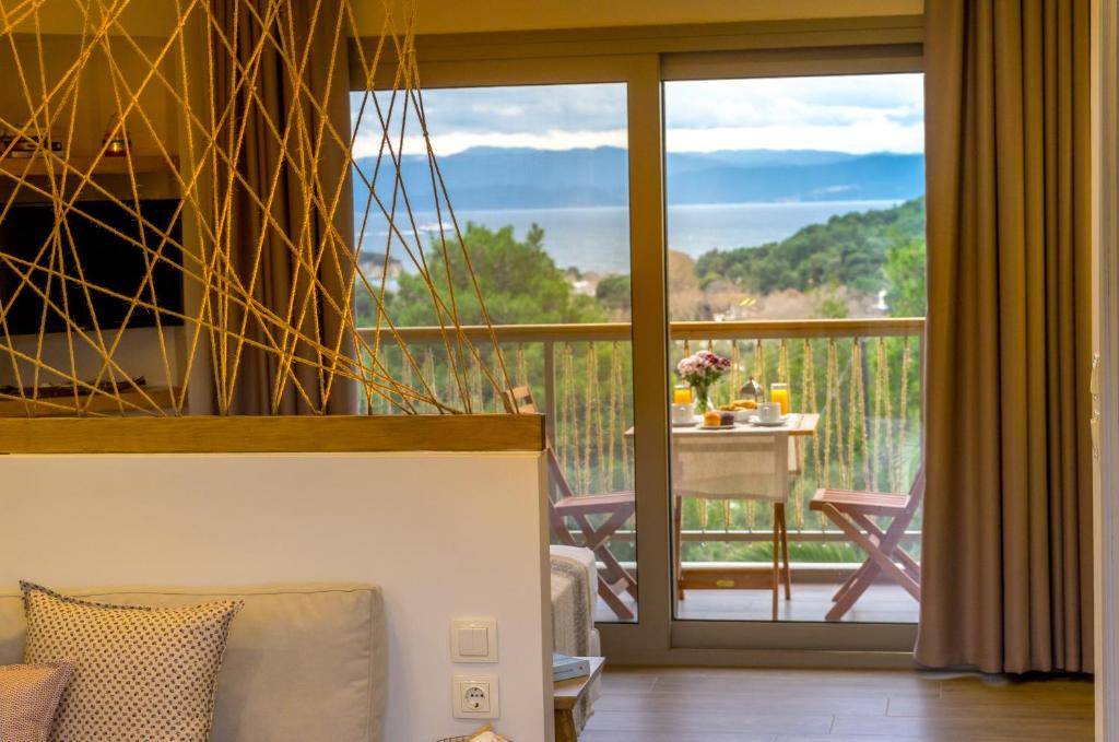Koukounaries Apartment | Forest Resort Suites Skiathos