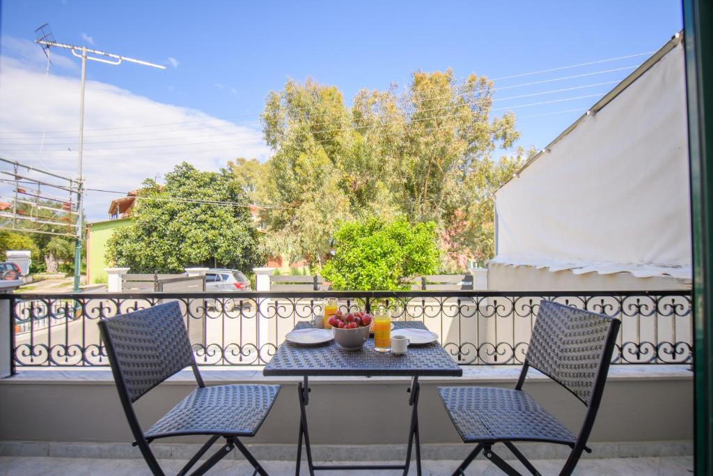 Petriti Apartment | Fotini's Apartments by the Sea