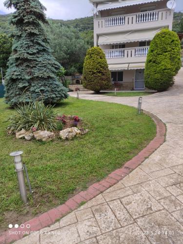 Palaio Tsifliki House | Garden house