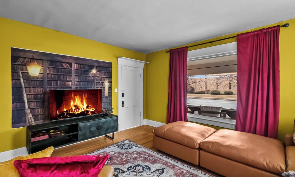 Owensboro House | Get ready for a Spellbinding Themed Getaway at Owensboro!
