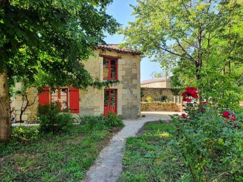 Saint-Laon House | Gîte de Marcoux, authentic and warme house