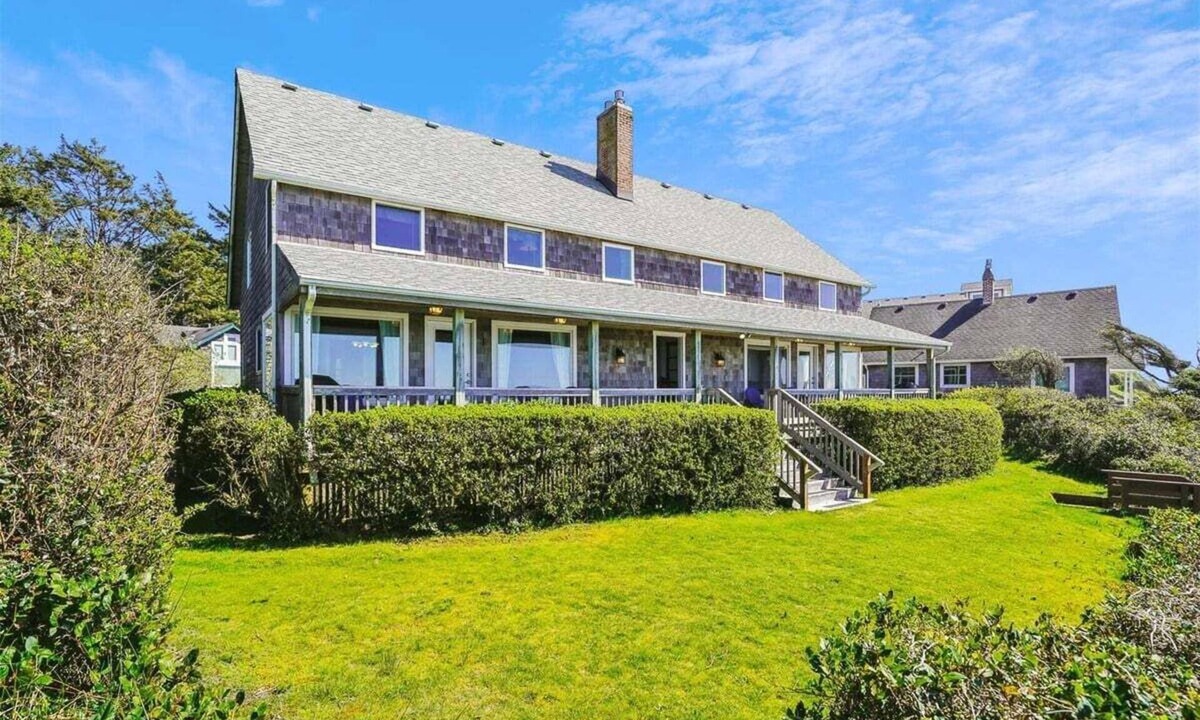 Downtown Cannon Beach House | Haystack Close South