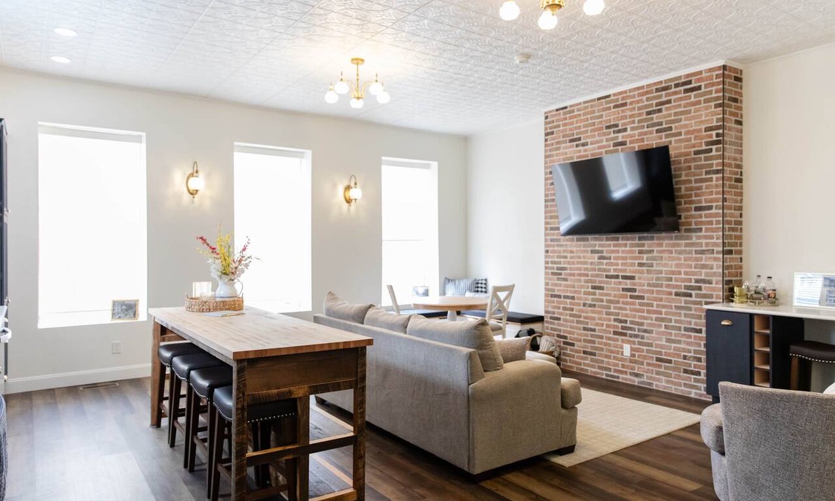 Wheeling Apartment | Historic Market Plaza Overlook
