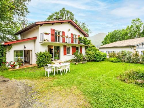 Ascain House | Holiday Home Chemin des Carrières by Interhome