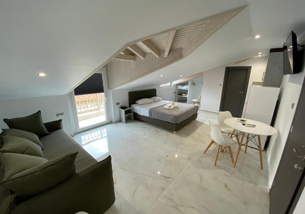 Agia Triada Hotel | Hotel Almira
