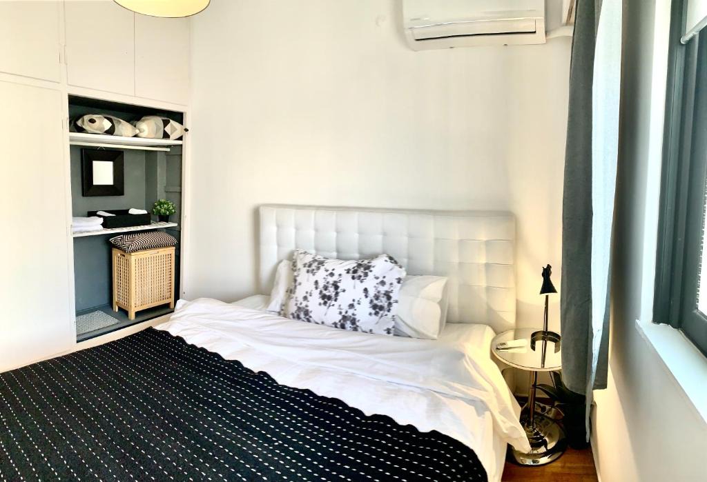 Nea Ionia Apartment | Impeccable 3-Bed Apartment in Athens
