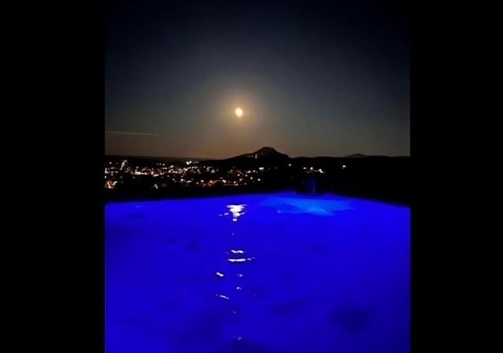 Spata-Artemida Apartment | Jaccuzi Airport House