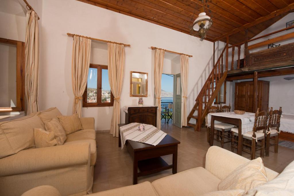 Symi Apartment | Kaitoula Apartment Up