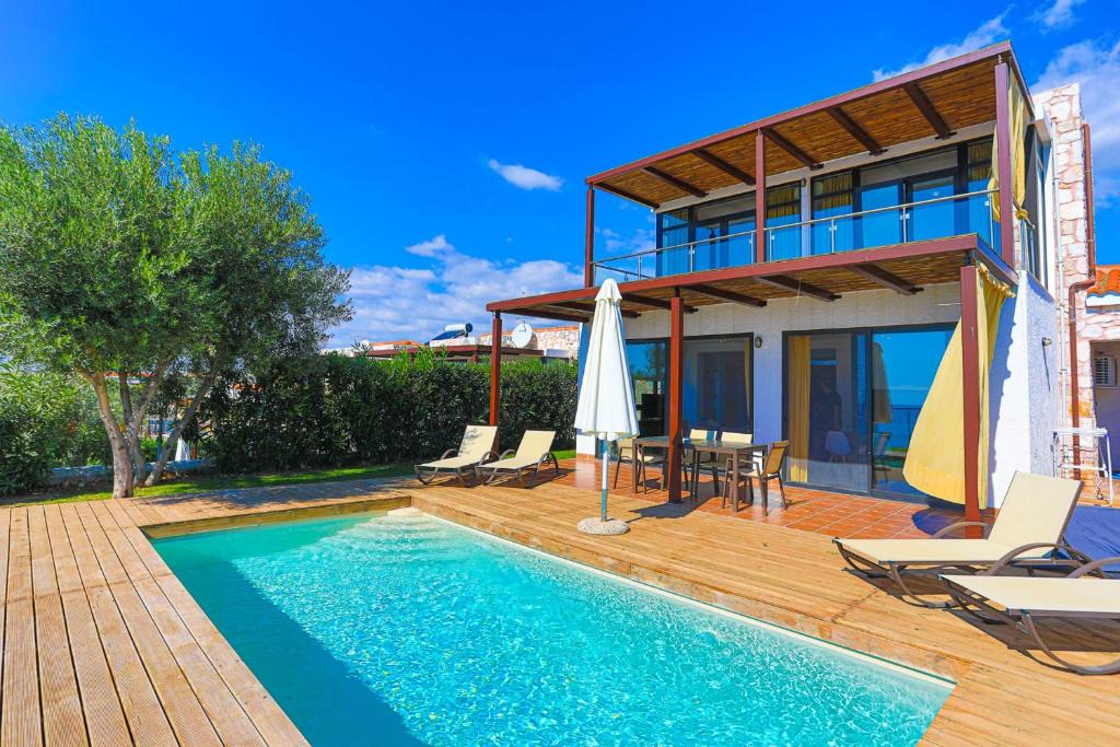 Nea Moudania Villa | Kalma Villa Pente