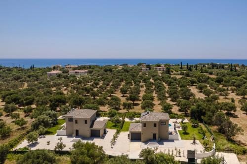Svoronata Villa | Kalyvakia Villas