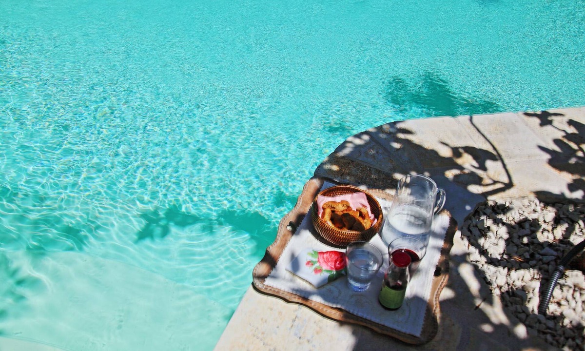 Katsimatika Cottage | Kitrini Luxury, Shared pool, A/C, private gardens, near beach