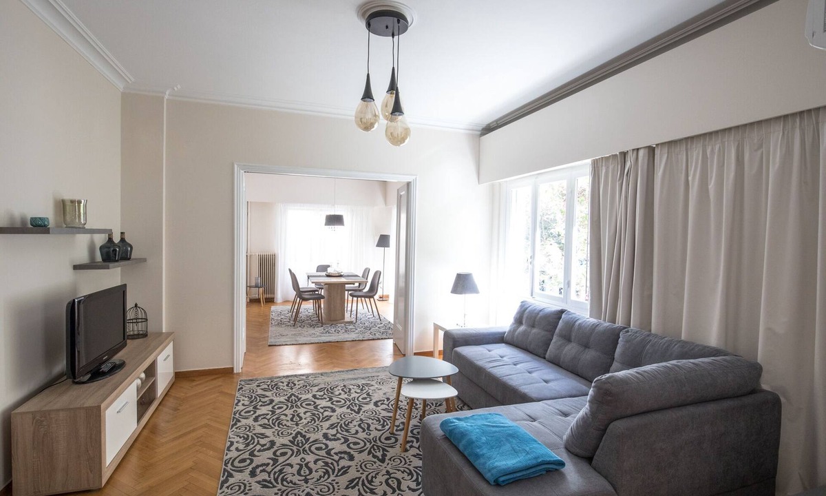 Neapoli House | Kolonaki Chic-Center Spacious & Modern Apartment