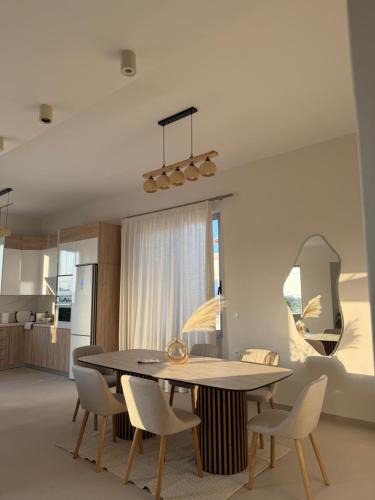 Tingaki Villa | Kosnian Villa