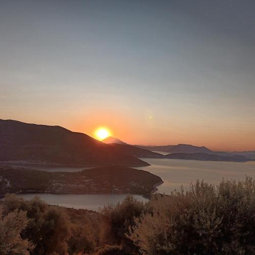 Sivota Villa | KOTSERIS LUXURY VILLAS, Jiovanni Villa & Angelina Villa
