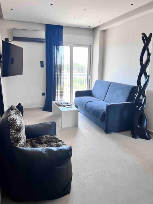 Lagonissi Apartment | Lagonisi 2 bedroom luxury Apartment by the sea!