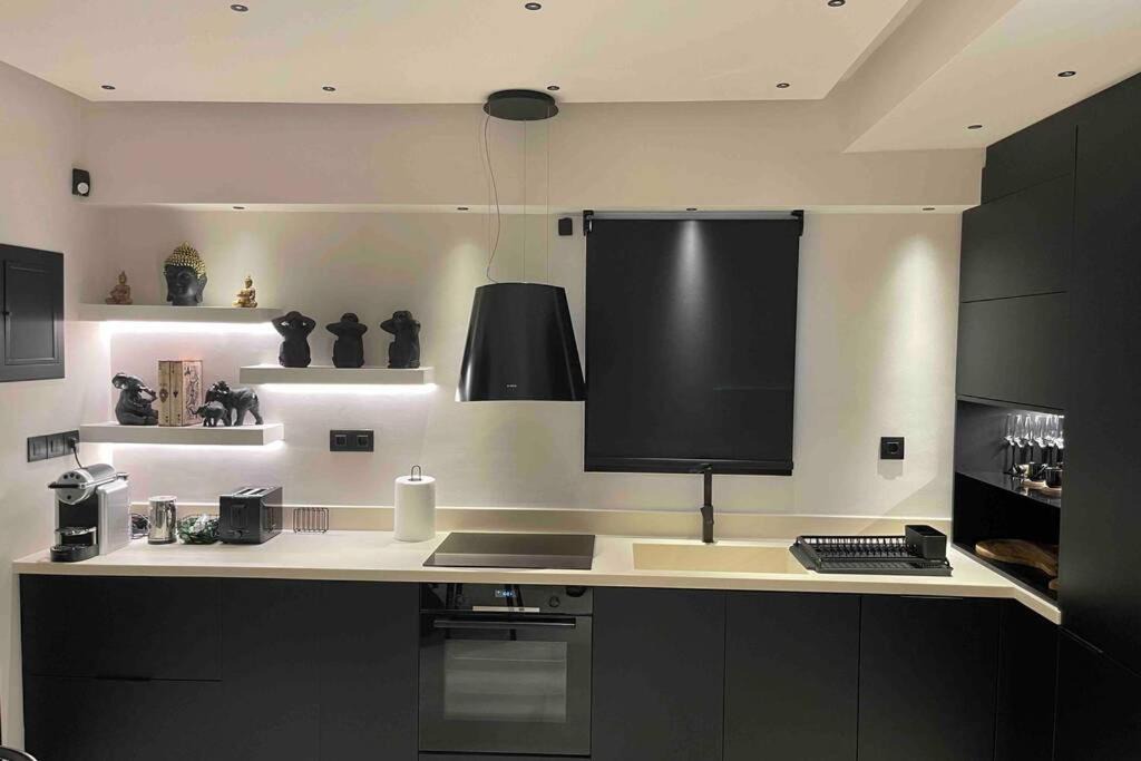 Lagonissi Apartment | Lagonisi Luxury appartment by the sea 1