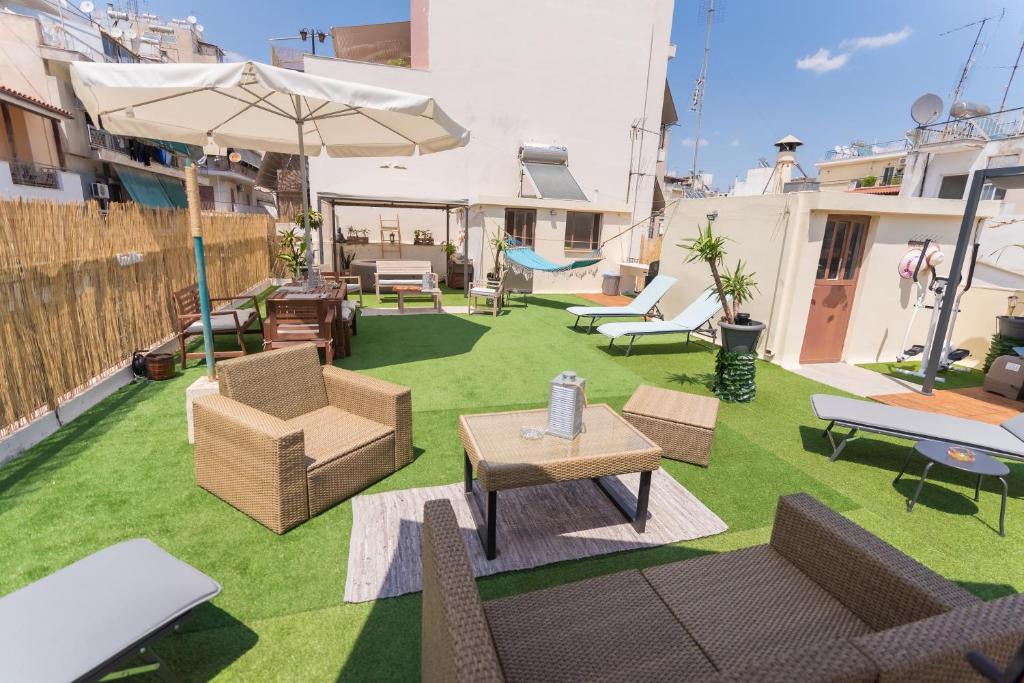 Neos Kosmos Apartment | large apartment with terrace and spa