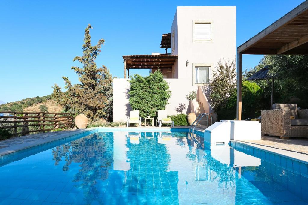 Faistos Villa | Listaros Villas