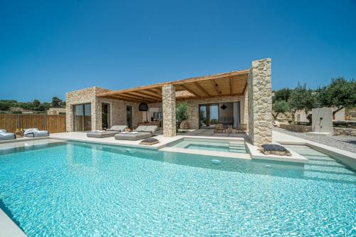 Sarlata Villa | Lithos Art Villas - Utopia
