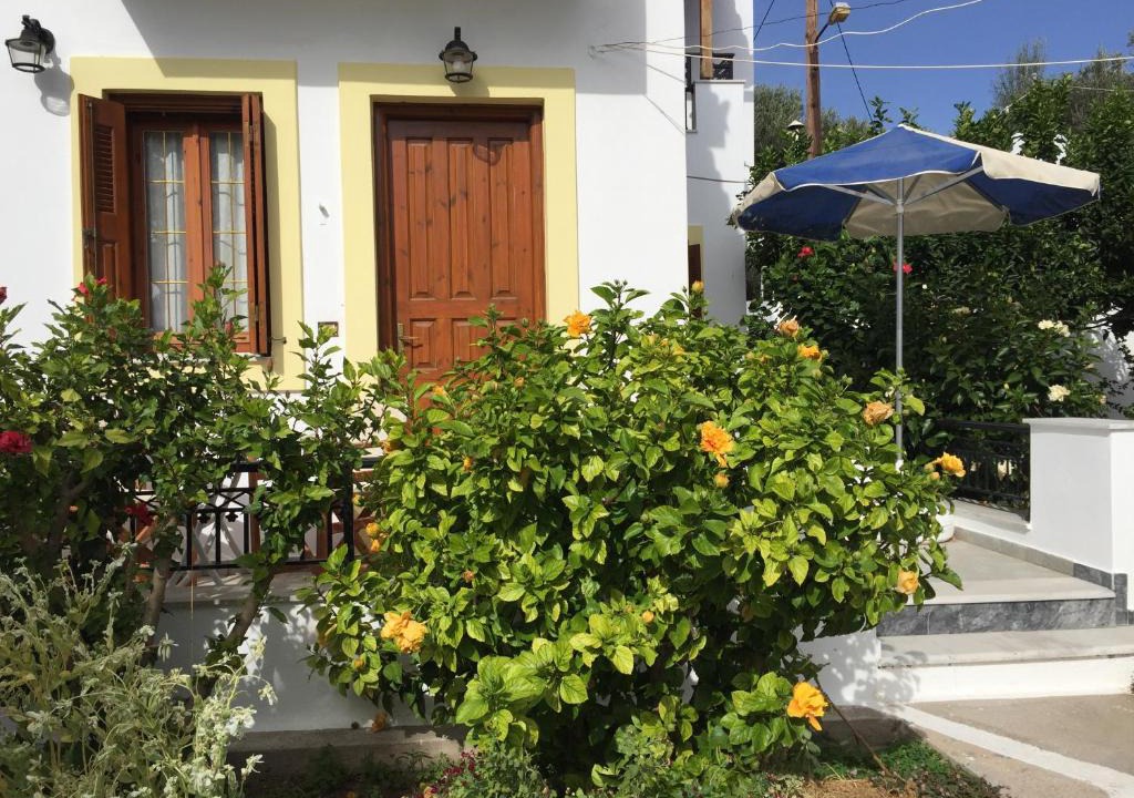 Marathokampos Apartment | Livanina apartments