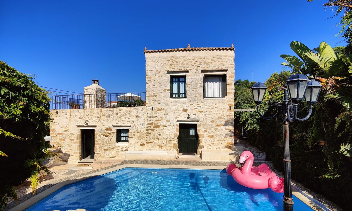 Pyrgos Psilonerou Villa | ★ Luxurious stone villa, totally private pool, peaceful, near sea, WiFi, parking