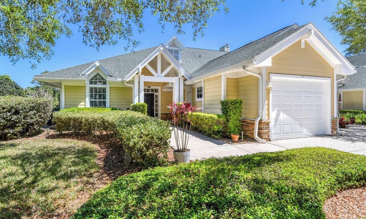 St. Augustine Condo | Luxury-4/4 w/BBQ-pool-hot tub - close to beaches & historic district