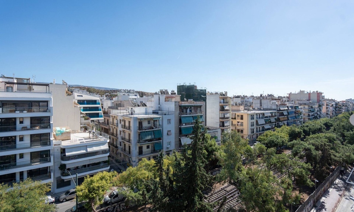 Petralona Apartment | Luxury Petralona Penthouse | Sleeps 7 | Near Metro