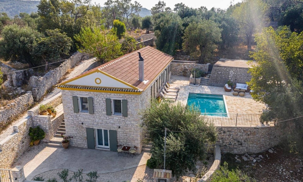 Serenity Renovated Lakka | Rantatika
