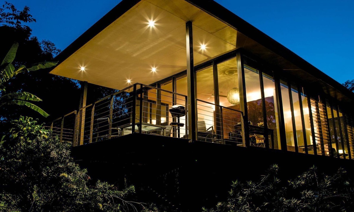 Beerburrum Bed & Breakfast | Luxury Romantic Glass Villas in a Private Adults Only Retreat.