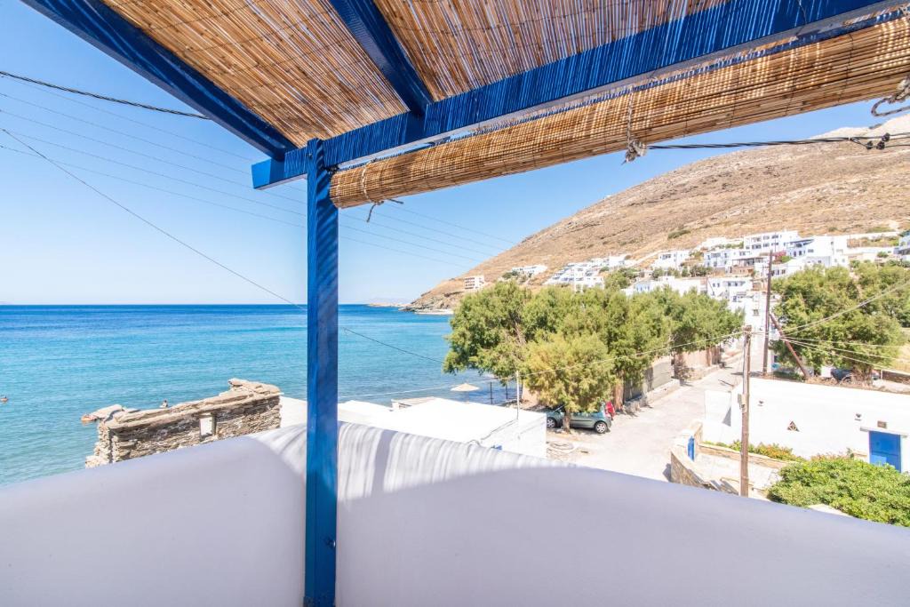 Exomvourgo House | Luxury Wave Maisonette