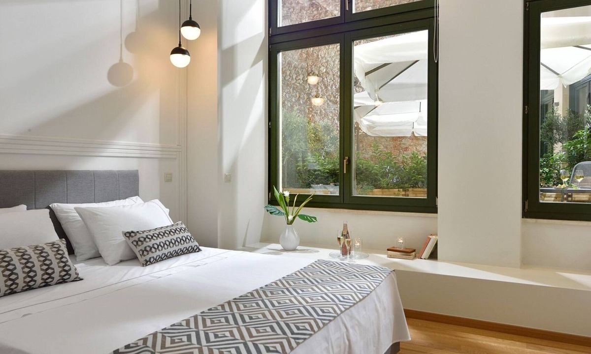 Thissio Villa | Magnificent Athens Villa | 1 Bedroom | Villa Aizen | Garden View | Ground Floor.