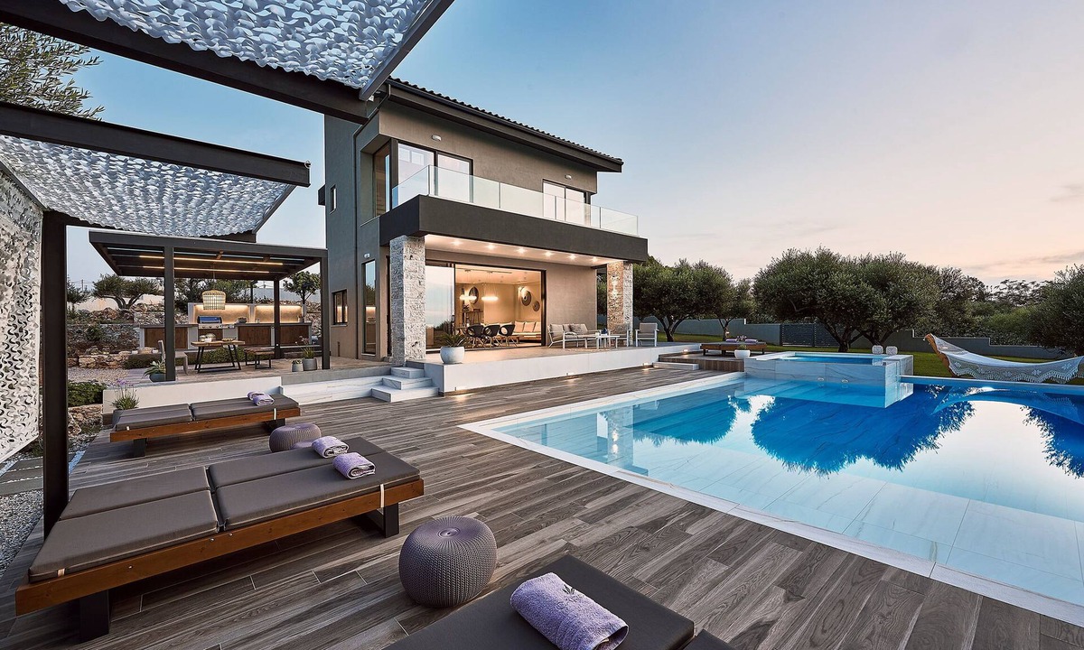 Akrotiri Villa | Minimalistic Design, 70 sq. m. Heated Pool, 5 Minutes From Sandy Beaches!