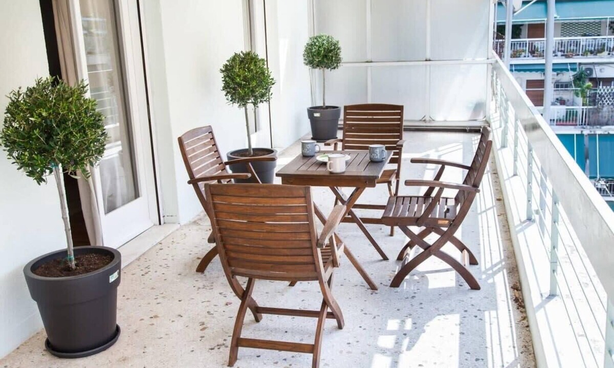 Ampelokipoi Apartment | Modern beauty in central area